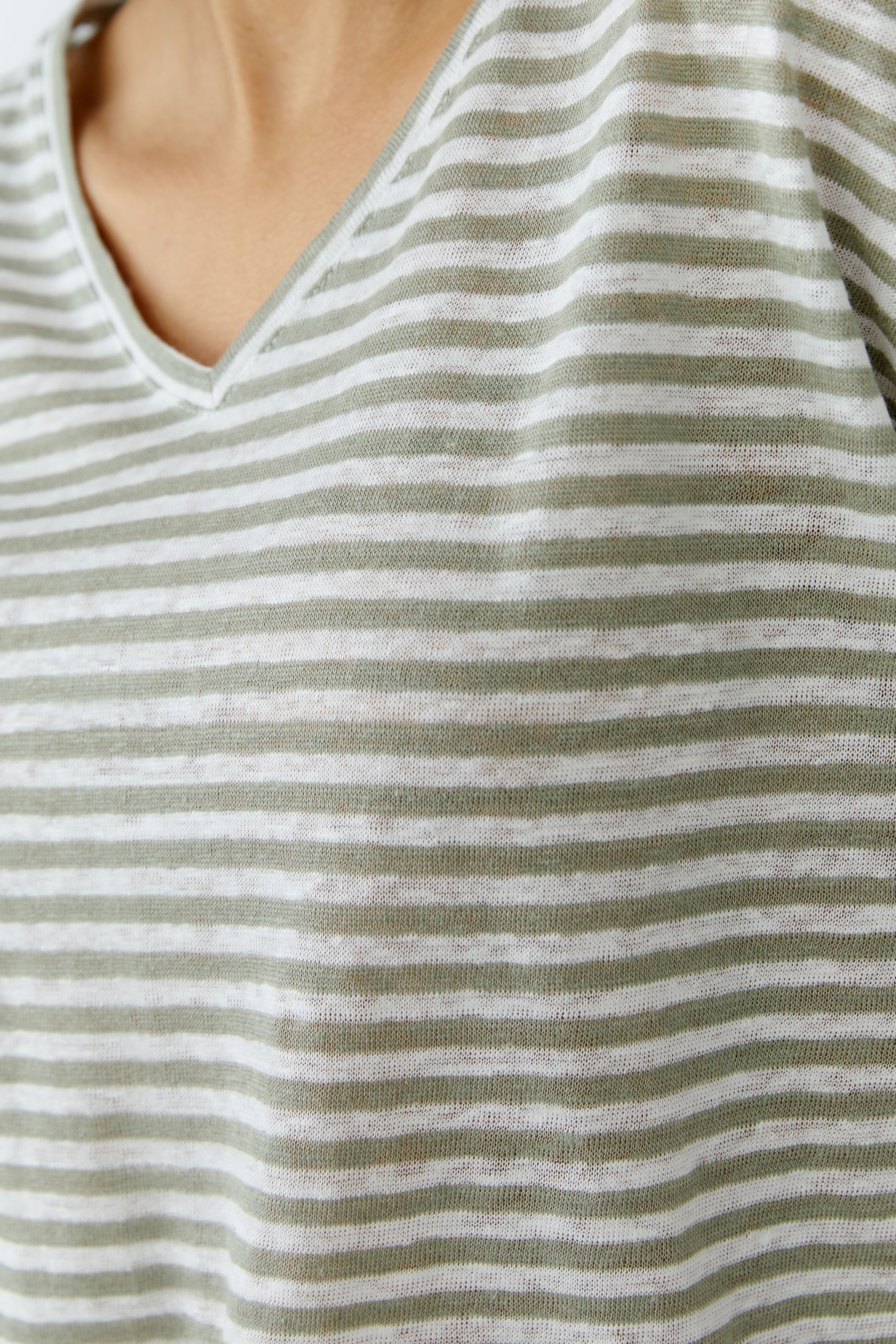 Oui  Leinen T-Shirt in modischem Shape 42